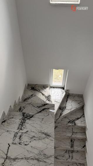 Duplex 4 camere, 110 mp, si teren de 330 mp in Giroc