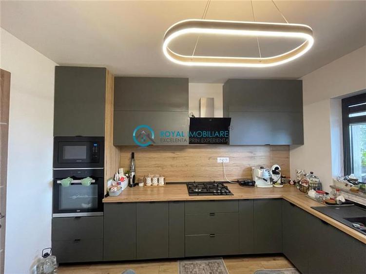 Royal Imobiliare - Vanzare Vila zona Puchenii Mici judetul Prahova