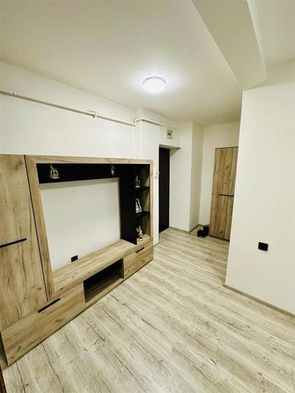 Apartament modern 2 camere la mansarda zona Semaforului