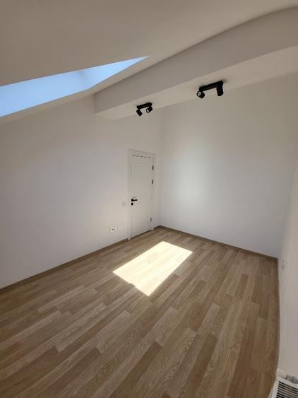 3 CAM. CENTRAL, NOU, 650€, termen lung