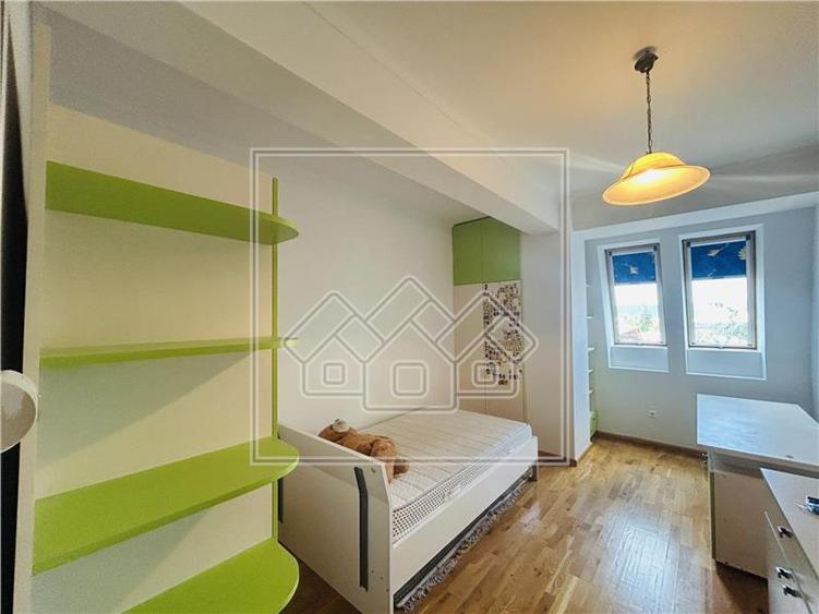 Penthouse spatios si modern, 160 mp utili + terasa spectaculoasa