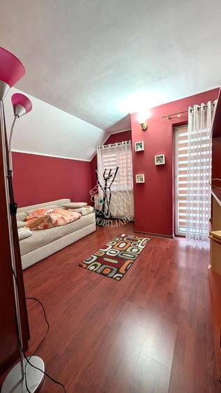 Casa 6 camere 244 mp+ Spatiu Comercial- teren 500 mp-Zona Han