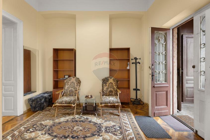 Apartament 2 camere, clasic, 116 mp utili, str. pietonală Mețianu