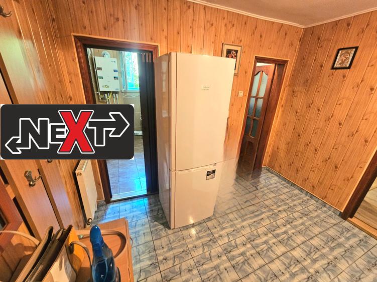 Garsoniera bloc de apartamente zona Dărmănești