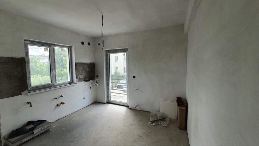 De Vânzare Duplex 4 Camere (~90 m²) | Șcheia Centru