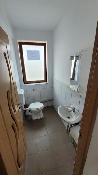 Spatiu comercial, 68 mp, vad bun, zona Subcetate