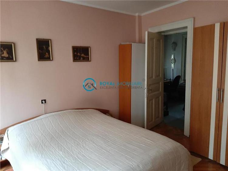 Royal Imobiliare - Vanzare Vila Zona Centrala
