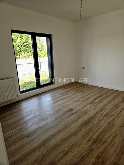 Casă VIȘAN, 3 camere decomandat 74 mp utili, teren 430 mp + parcare - 11