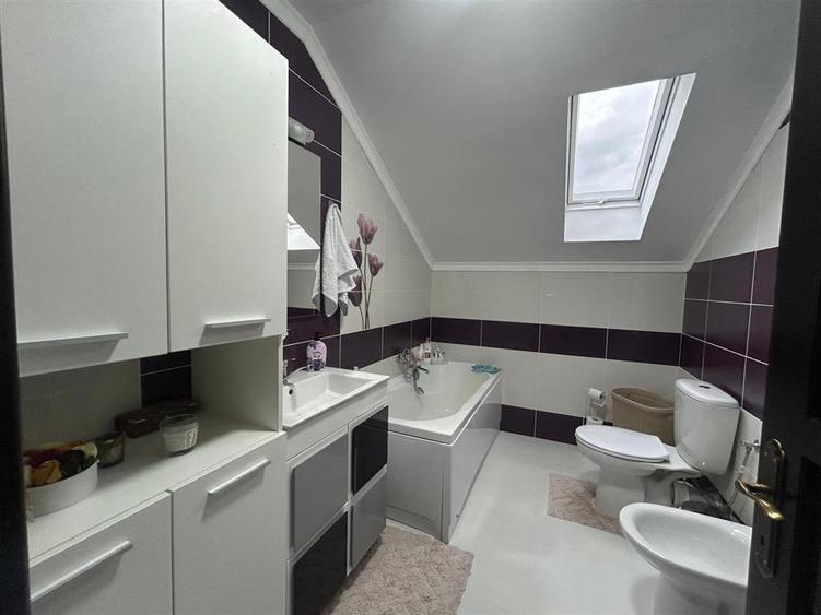 Casa in Moara | Panouri 8 kW | Teren 8 ari | C-5920