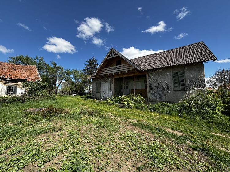 Casa 4 camere 90 M² cu 2.770 M² teren+posibilitate încă 1.200 M² teren