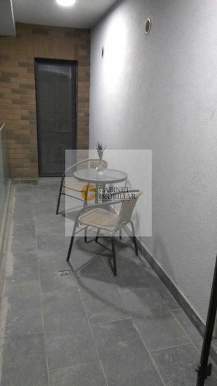 2 Camere-50MP | Decomandat | 2017 | Credit | 2/9 | M Grozavesti-5 min