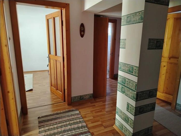 Apartament 4 camere, decomandat