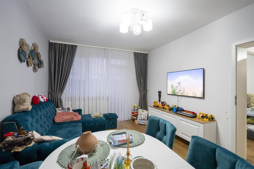Apartament modern 4 camere , 2 băi , Rogerius