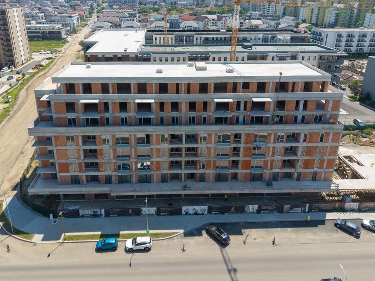 S.C. VIMAK Imobiliare vinde apartament cu 3 camere zona Coresi