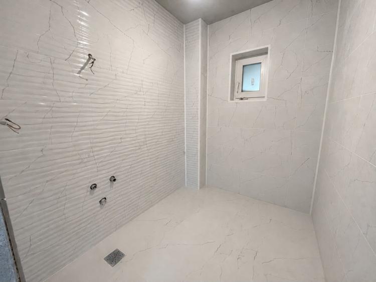 Casă individuală | 250 mp utili | 600 mp teren | Finisată la gri
