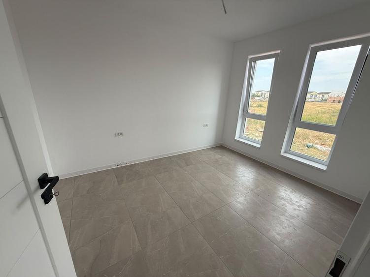 Apartament modern, prima închiriere, complet nou balcon generos