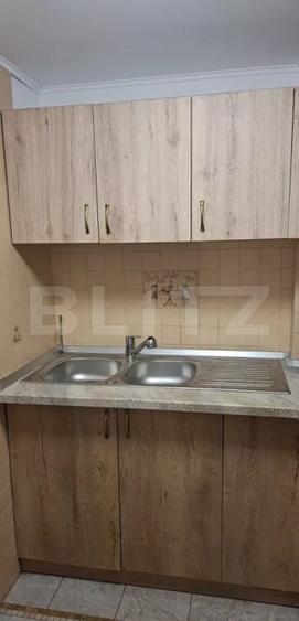Apartament 3 camere, 60 mp, zona Nicolina