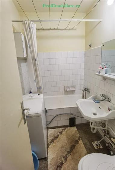 Apartament 3 camere pe centru Podgoria