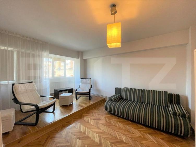 Apartament 3 camere, decomandat, 80 mp, balcon, Piata Cipariu