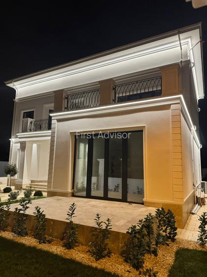 Vilă Exclusivistă în Pipera | 530 mp Utili | Teren 1.000 mp | 12 Camere | Person - 12
