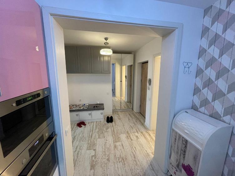 Închiriez apartament 3 camere complet mobilat si utilat
