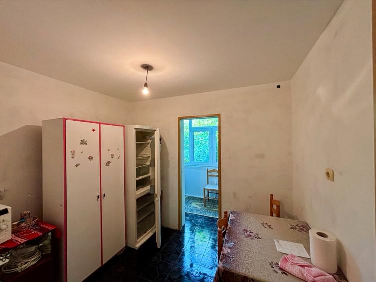 Apartament cu 2 camere decomandat, 54 mp | 2 balcoane | Zona Rândunelelor, Năvod