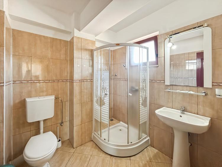 Pensiune Eforie Nord | 15 camere | 635 mp | la 500 m de plajă