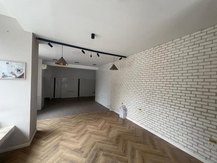 Spatiu comercial  parter, Bd Tomis, 66 mp, centrala gaz, vitrina