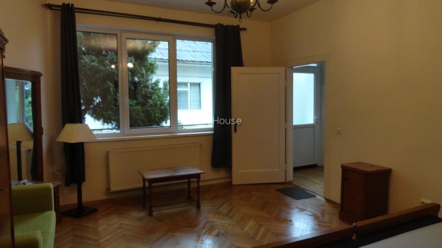 Apartament cu o camera situat in zona centrala, aproape de P-ta Avram Iancu - 3