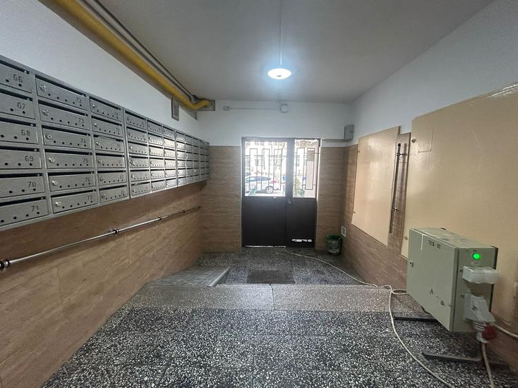 Pantelimon 2 Camere 38 Mp Bloc 1976 Reabilitat