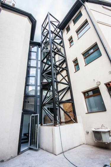 CLADIRE MIXTA PREMIUM | 856 mp utili | INVESTITIE EXCELENTA | ZONA CENTRALA