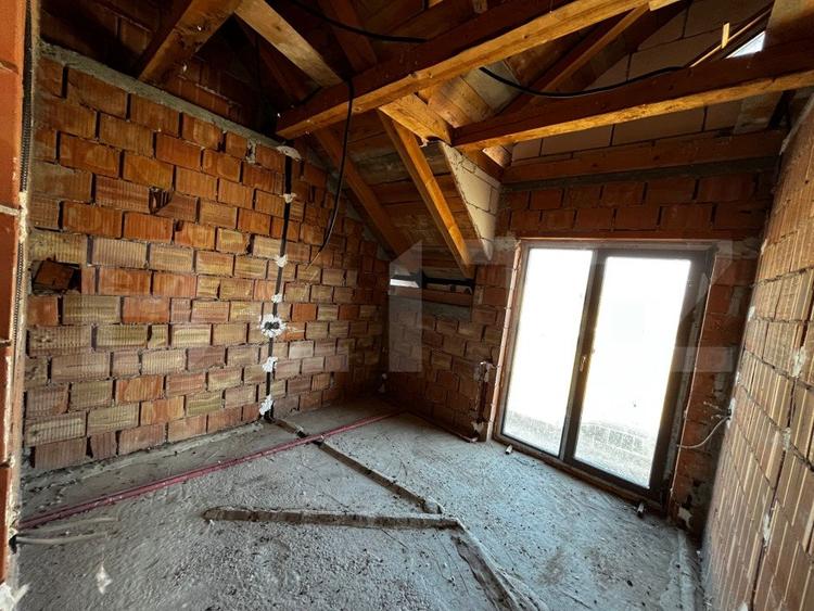 Casă semifinisată, 6 camere la 5 Km de Beclean