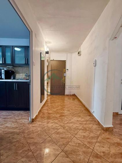 Apartament 3 camere, structura mare, etaj 1, Astra