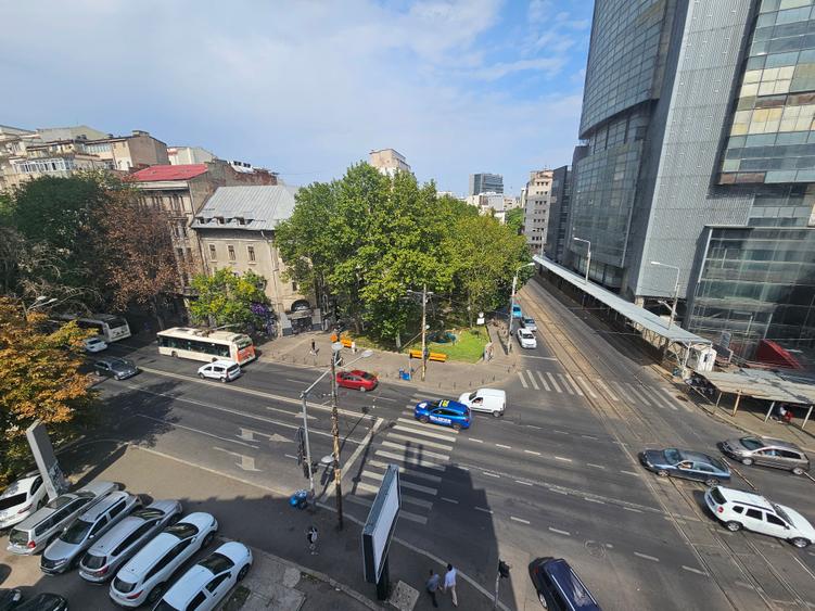 Universitate, 2 apartamente lipite, renovat, ideal inchiriere airbnb