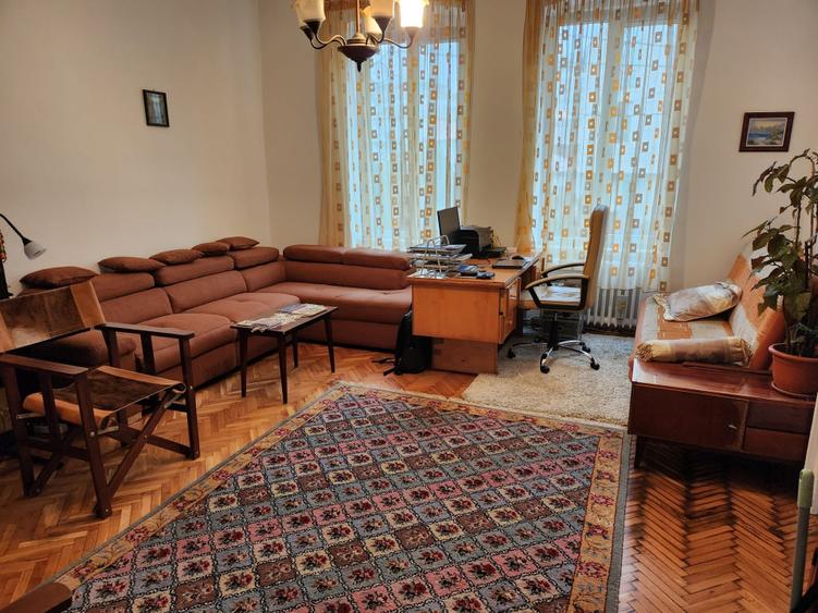 Casa mare si curte in centrul Craiovei