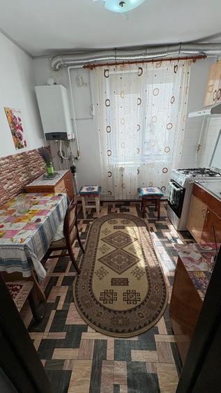 Apartament 2 camere,Strada Isaccei,etaj 3