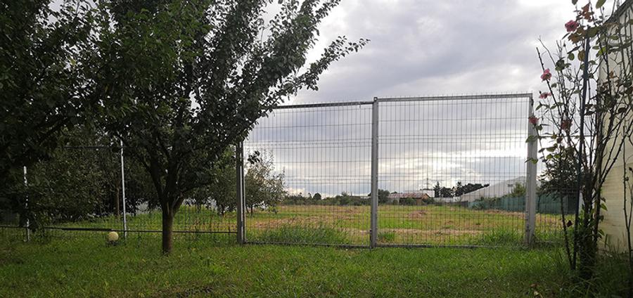 Casă + 1,1 ha intravilan, front stradal 15 m