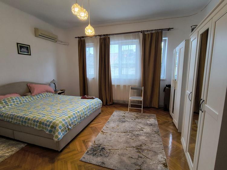 Peninsula 3 camere 84 mp pret 160.000 euro