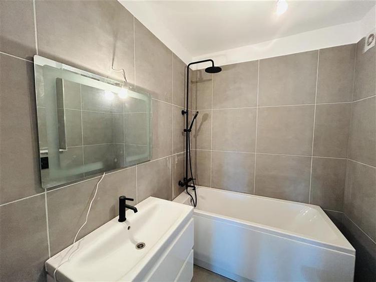 Apartament 3 camere | 65 mp + balcon | Parcare inclusa | Selimbar