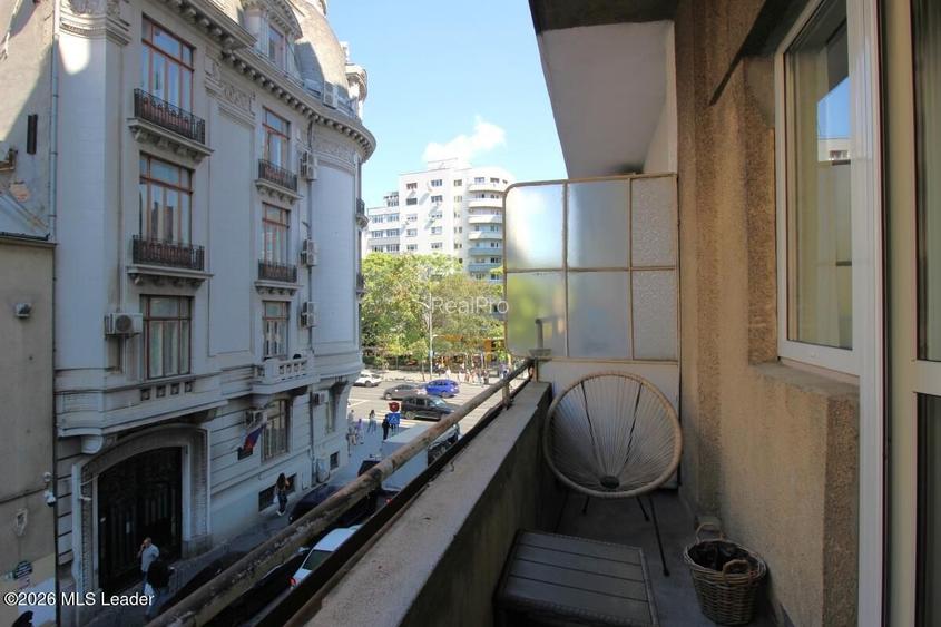 Piata Romana, 4 camere 138 MP total, Etaj 2/9, renovat - utilat, liber - 43
