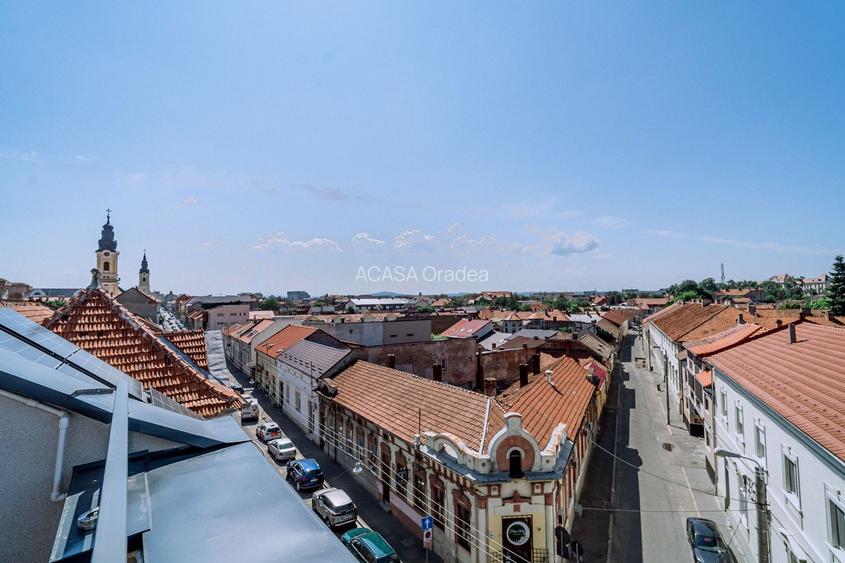 Penthouse 4 camere, ultracentral, Oradea. 800 000 E. Comision 0 - 15