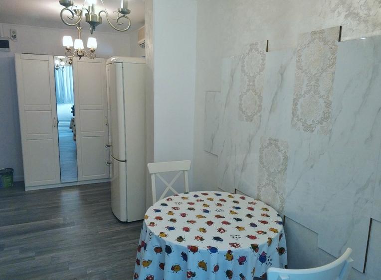 Tomis Nord - Zona Ciresica - Apartament elegant, cu centrala cu gaz si garaj