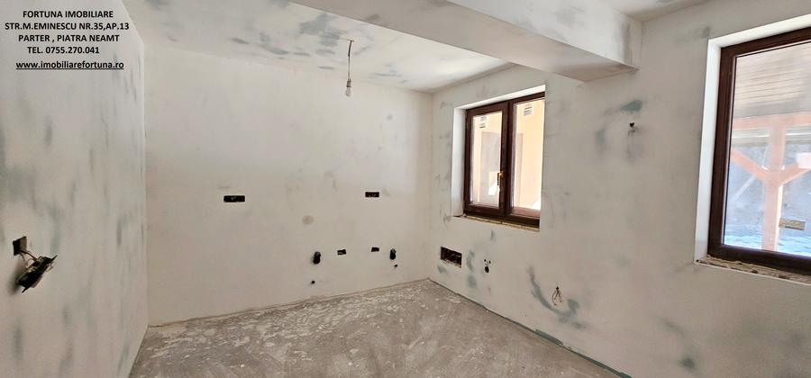 Casa P+M si 1400 mp teren, langa parau si padure,com.Piatra Soimului