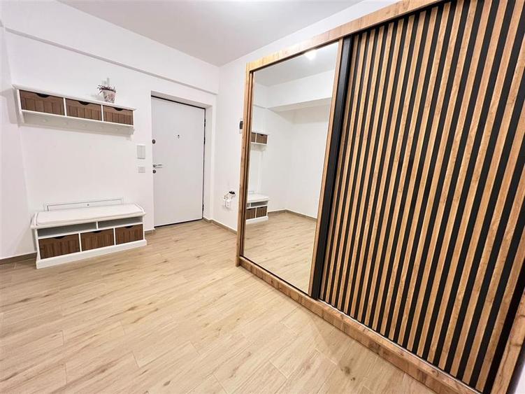 Garsoniera spatioasa 42 mp cu loc de parcare langa Coresi