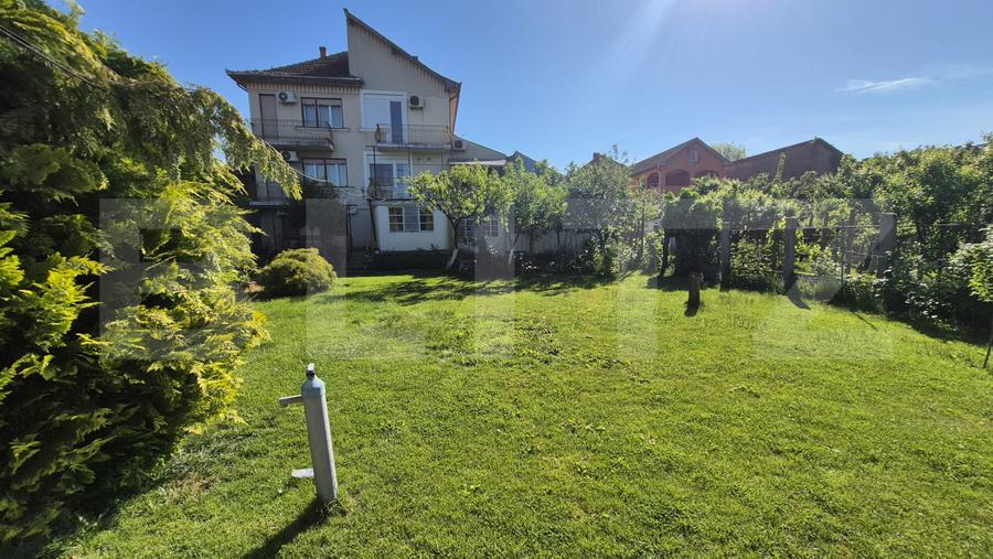 Proprietate impresionantă de vanzare , 410 mp, teren 885 mp, zona Semicentrala