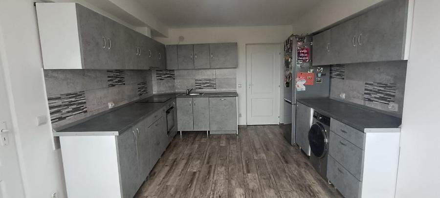 APARTAMENT MODERN CU 4 CAMERE IN AMPOI 2