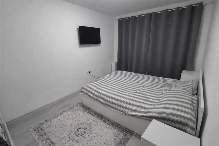 Apartament 3 camere 2 bai 75mp gradina zona Selimbar