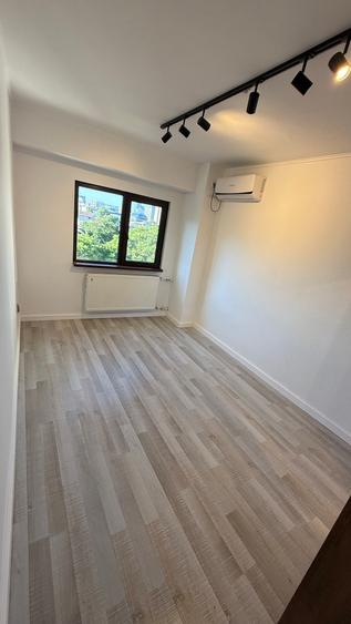 3 camere renovat, bloc 1992, Tineretului