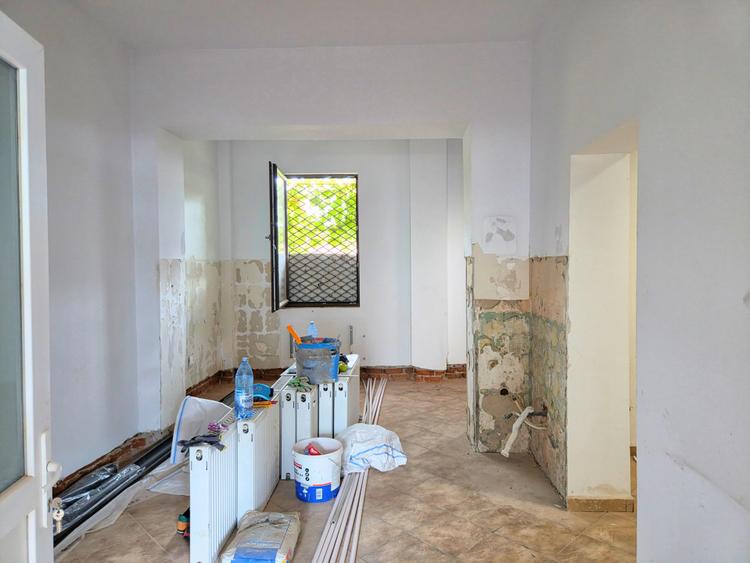 SPATIU COMERCIAL DE INCHIRIAT IN CALIMANESTI