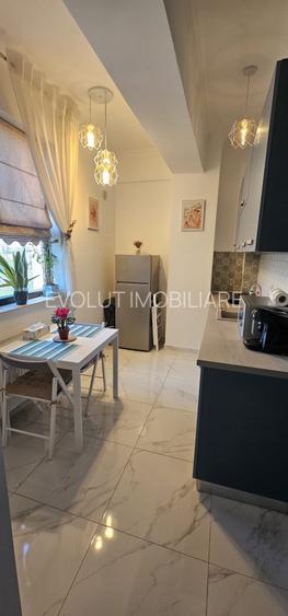 Garsonieră de închiriat | complet mobilată și utilată-Solid House Corbului - 3